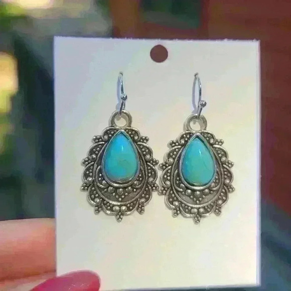 Vintage turquoise like silver tone earrings - Picture 13 of 16
